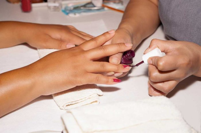 Discover What An Expert Has To Say About The Nails Salon